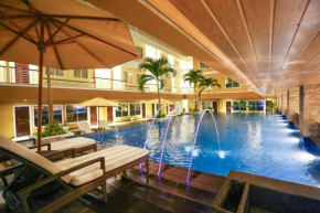  Sylvia Hotel Kupang  Купанг